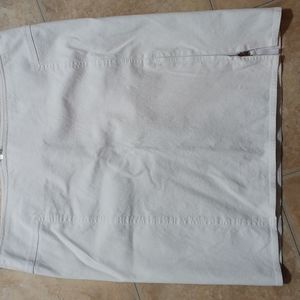 Body by Victoria winter white skirt